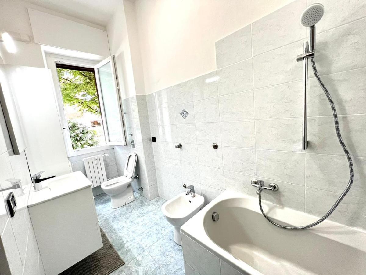 Famagosta House Apartment Milan Bagian luar foto